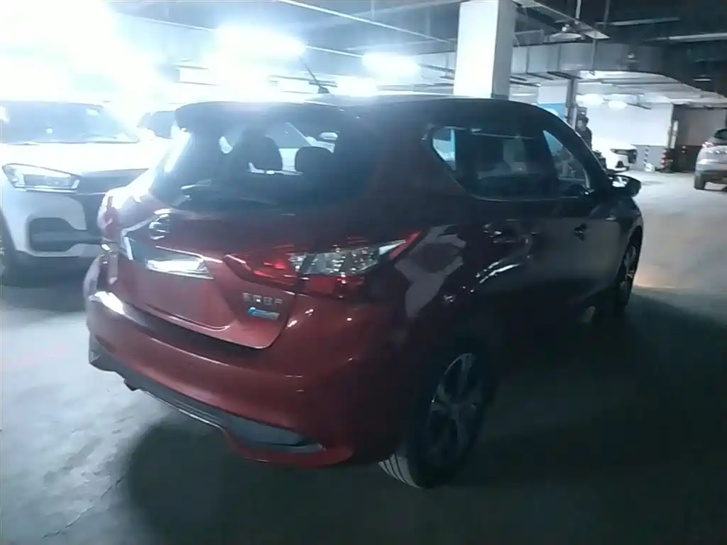 Tiida 1.6 L CVT Smart Travel CN-VI