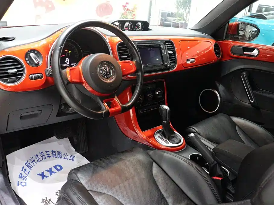 Beetle 180 TSI Joy Motion Orange