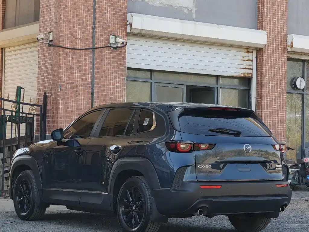 Mazda CX-50 2.0 L