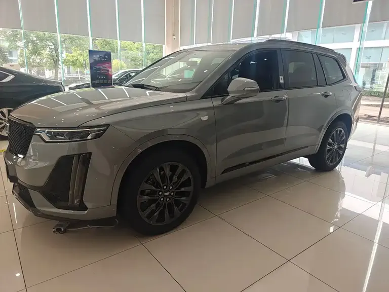 Cadillac XT6 2.0 T 6-seat 4 WD Distinguished Executive Black Label