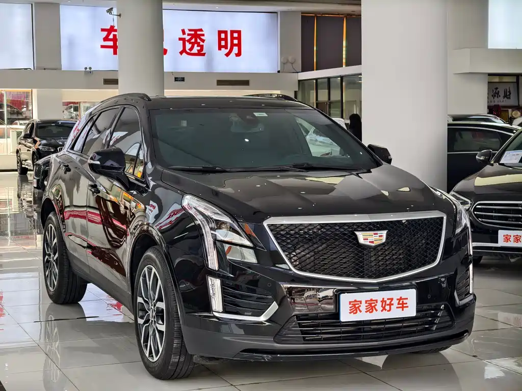 Cadillac XT5 2.0 T 4 WD Luxury (Hummingbird)