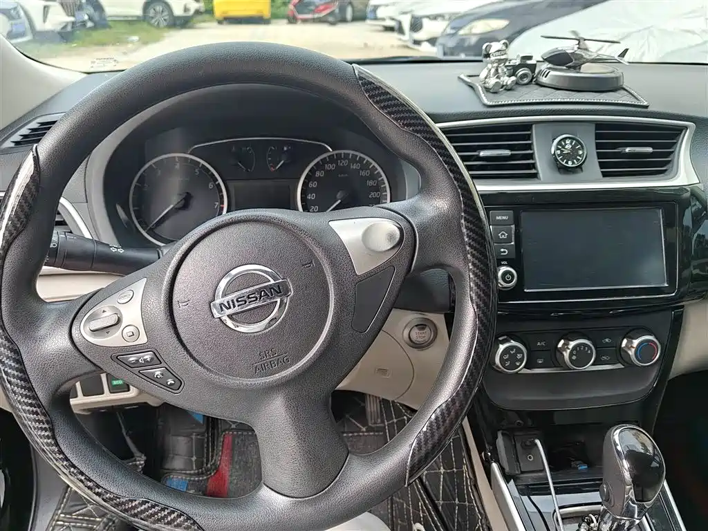Sylphy 1.6 XV CVT Smart Enjoyment