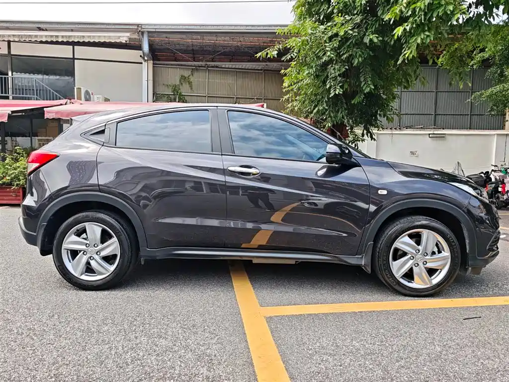Vezel 220 TURBO CVT Elite CN-V