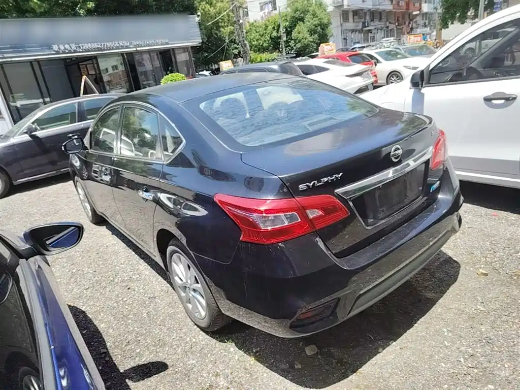 Sylphy 1.6 XV CVT Smart Enjoyment
