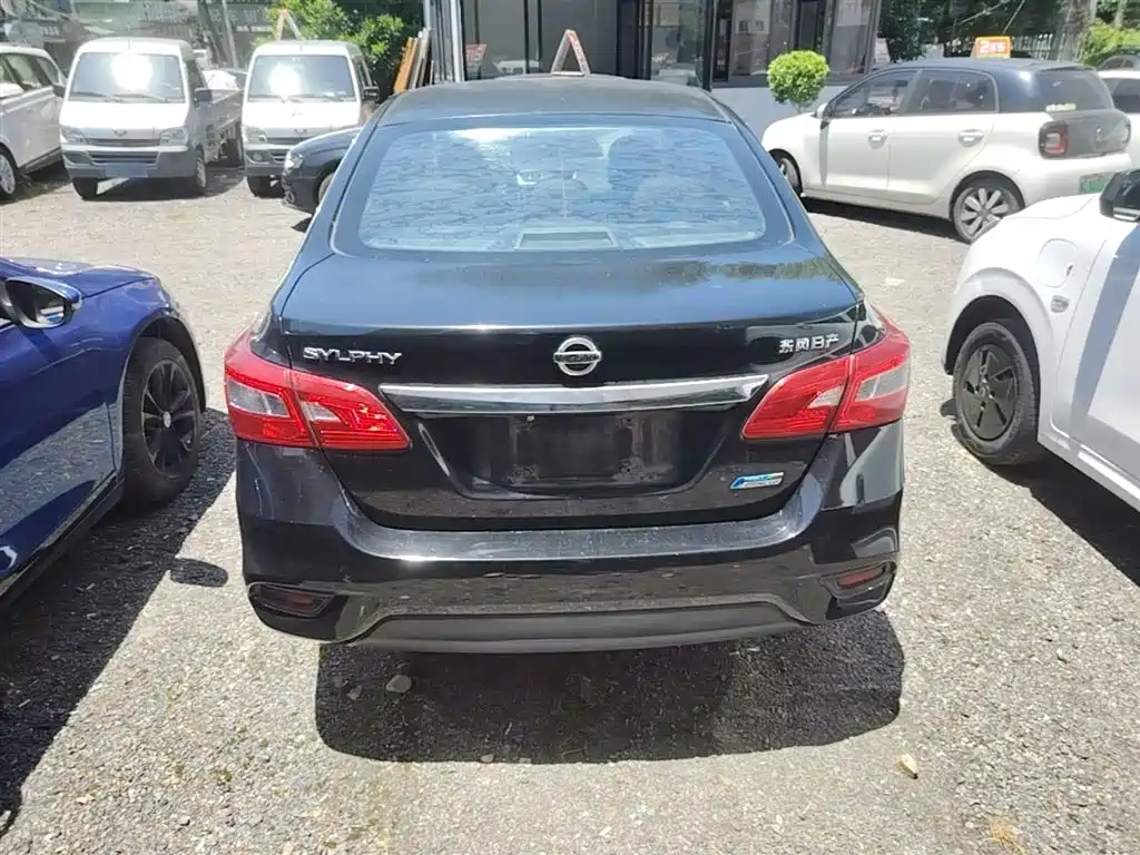 Sylphy 1.6 XV CVT Smart Enjoyment