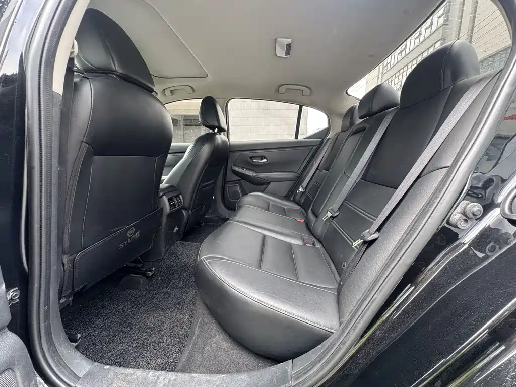 Sylphy 1.6 L XL CVT Joy