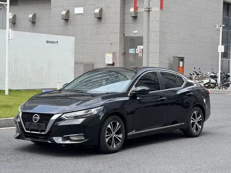 Nissan Sylphy 1.6 L XL CVT Joy