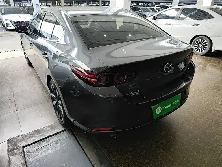 Mazda 3 Axela 2.0 L Auto