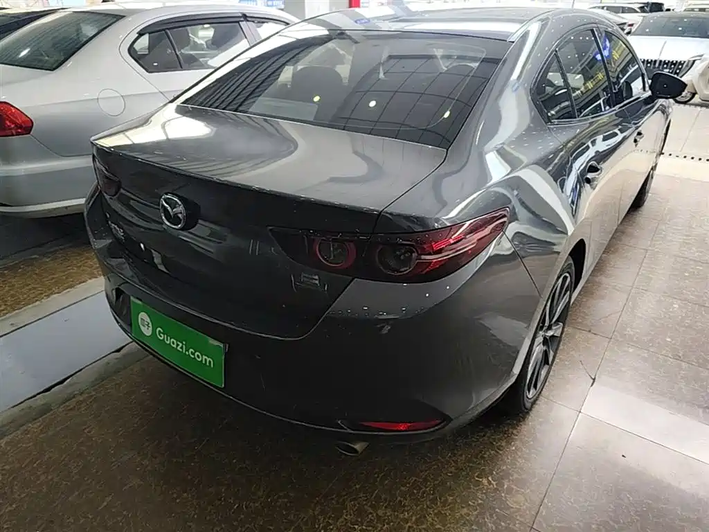 Mazda 3 Axela 2.0 L Auto