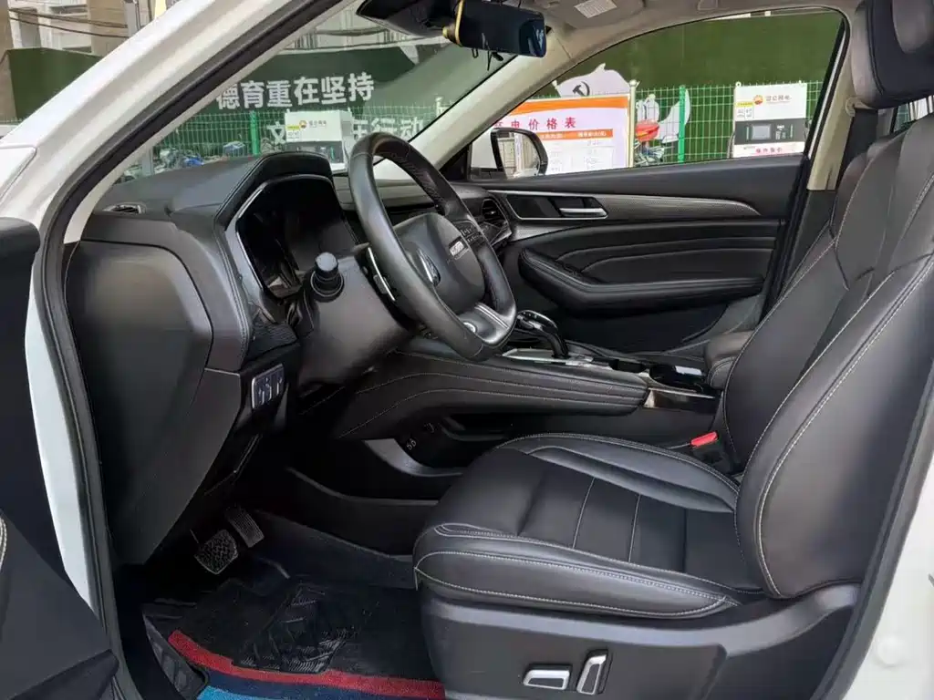 Haval F7 x 1.5 T 2 WD Ultimate Smart Trendy