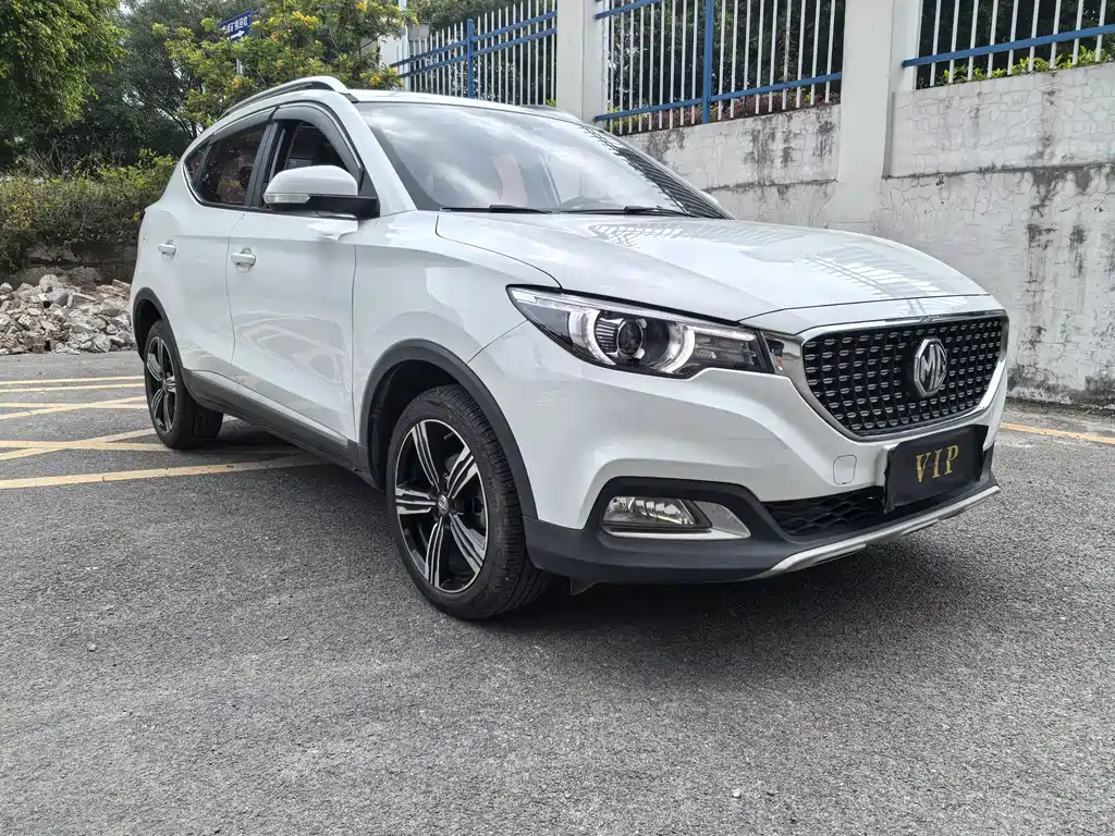 MG ZS 1.5 L Auto Premium Internet CN-V