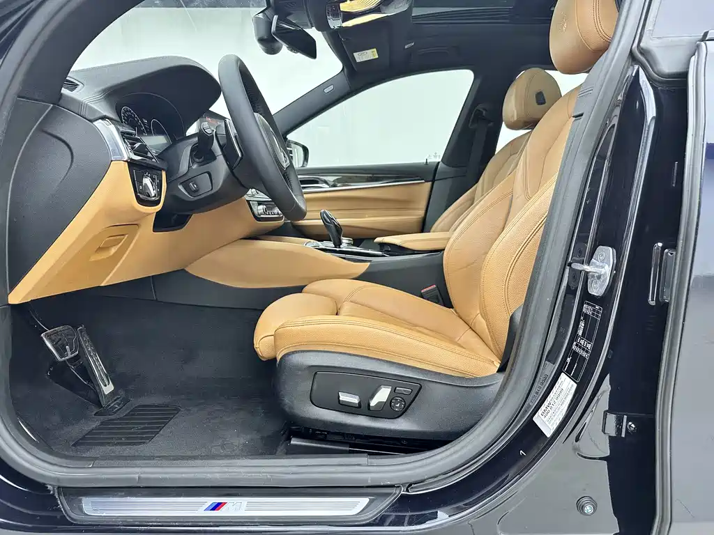 BMW 6 Series GT 630 i M Sport Package
