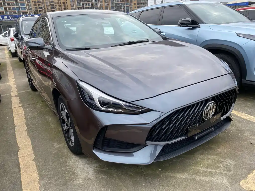 MG5 180 DVVT CVT Youth Style