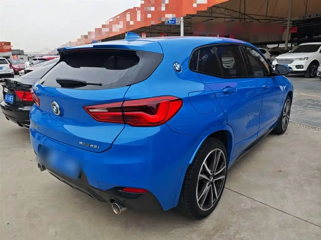 BMW X2 sDrive25 i Premium M Sport Package
