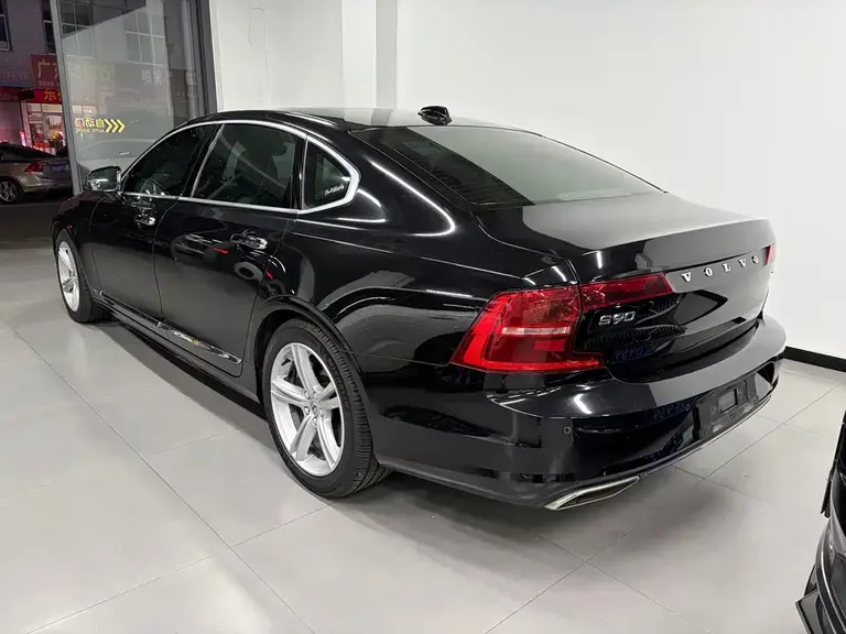 Volvo S90 T5 Smart Ease Luxury