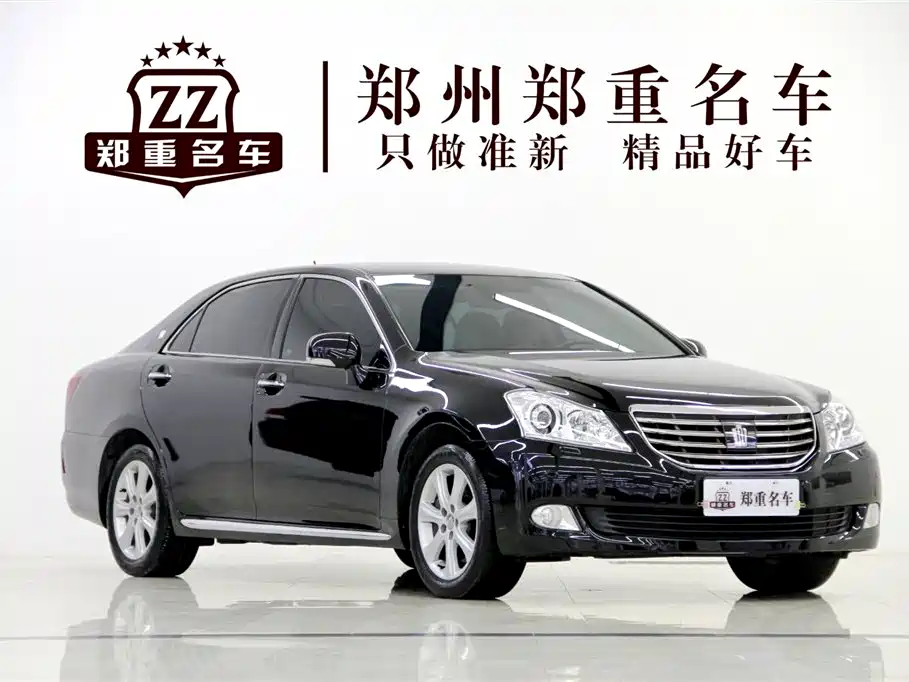 Crown 4.3 L Royal Saloon VIP