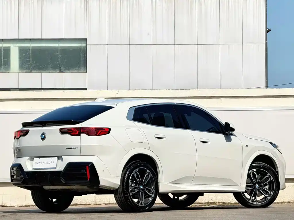 BMW X2 (Import) sDrive25 i M Sport Package