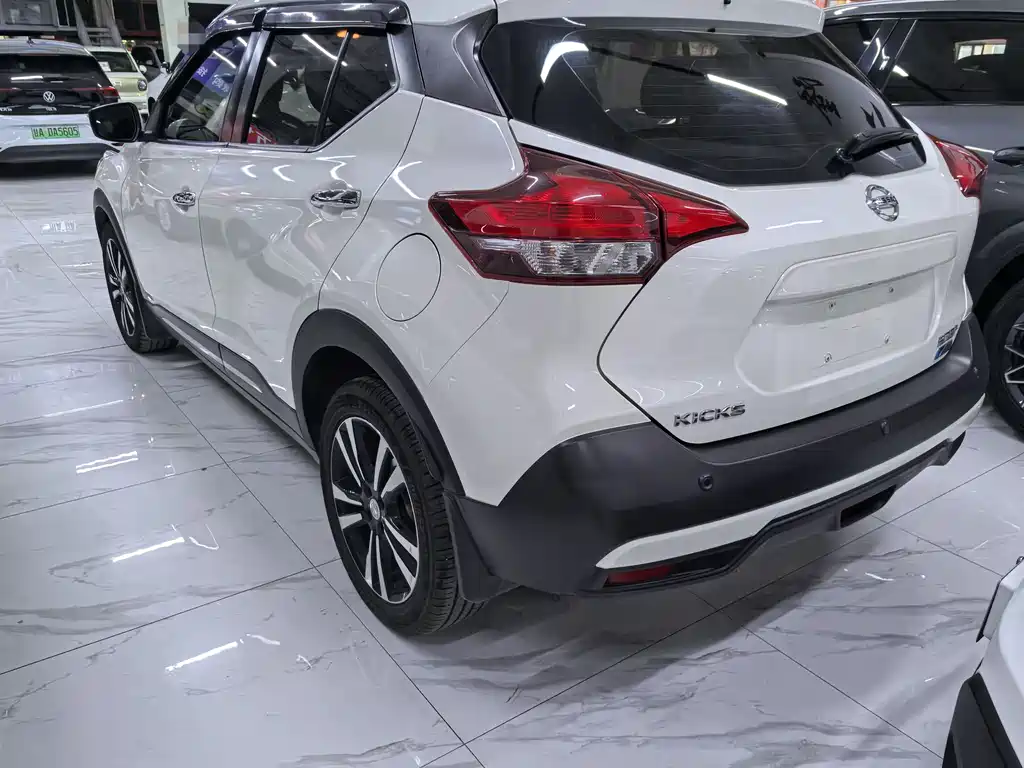 Kicks 劲客 2018款 1.5 L CVT智联豪华版