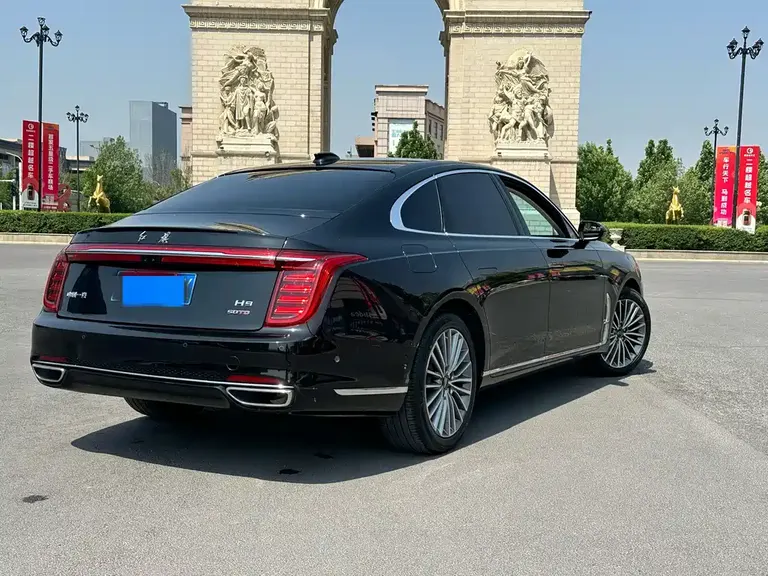 Hongqi H9 2.0 T Connected Flagship