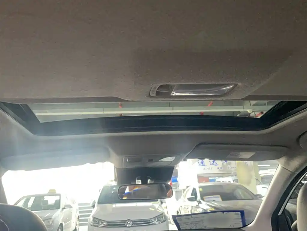 Tiida 1.6 L CVT Smart Travel