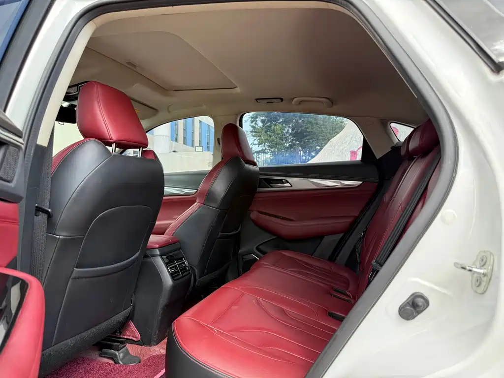 Changan CS85 Coupe 1.5 T DCT CN-VI