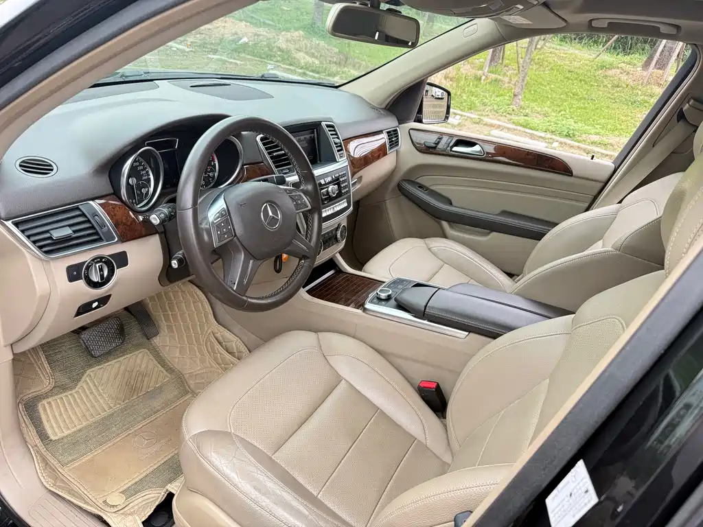 Mercedes-Benz M-Class ML 400 4 MATIC Dynamic