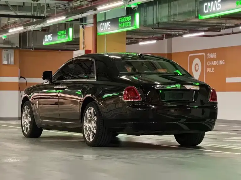 Rolls-Royce Ghost 6.6 T Standard