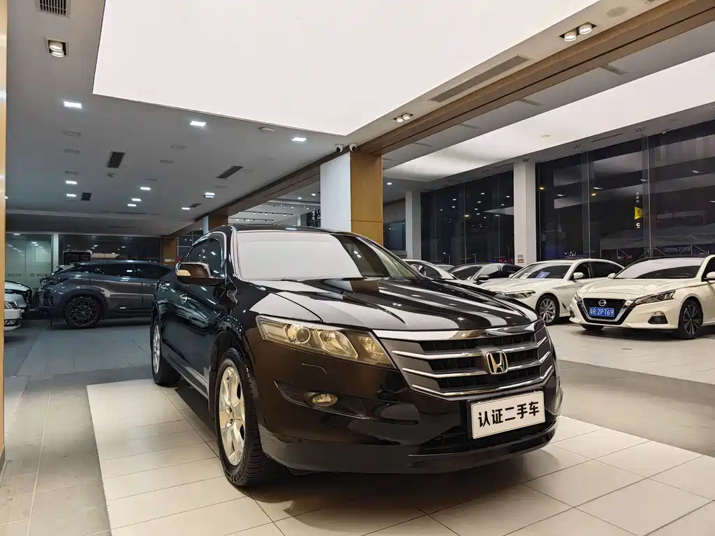 Crosstour 3.5 L Flagship