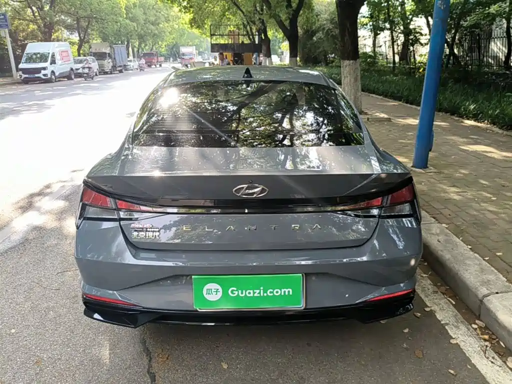 Elantra 1.5 L CVT GLX Elite
