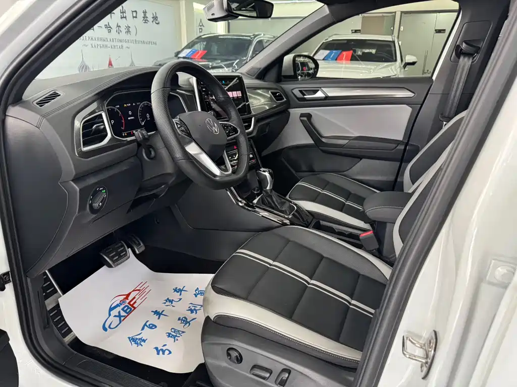 T-ROC 300 TSI DSG 2 WD Starlight