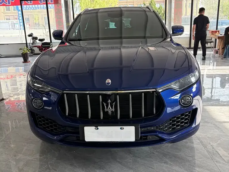 Maserati Levante 3.0 T Standard CN-V