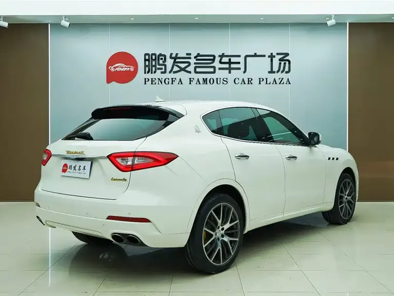 Maserati Levante 3.0 T Standard