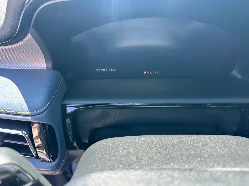 Nautilus 2.7 T 4 WD Honor Shine