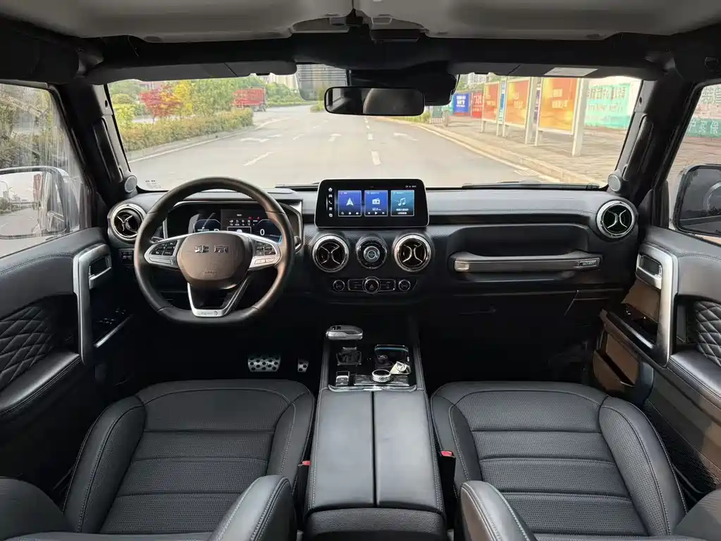 BAIC BJ40 2.0 T Auto 4 WD City Hunter Swordsman