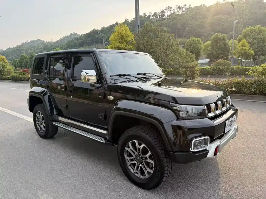 BAIC BJ40 2.0 T Auto 4 WD City Hunter Swordsman