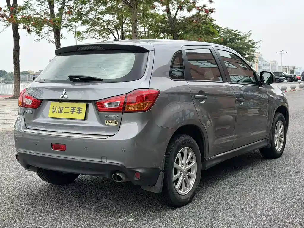 ASX 2.0 L CVT 2 WD Elite