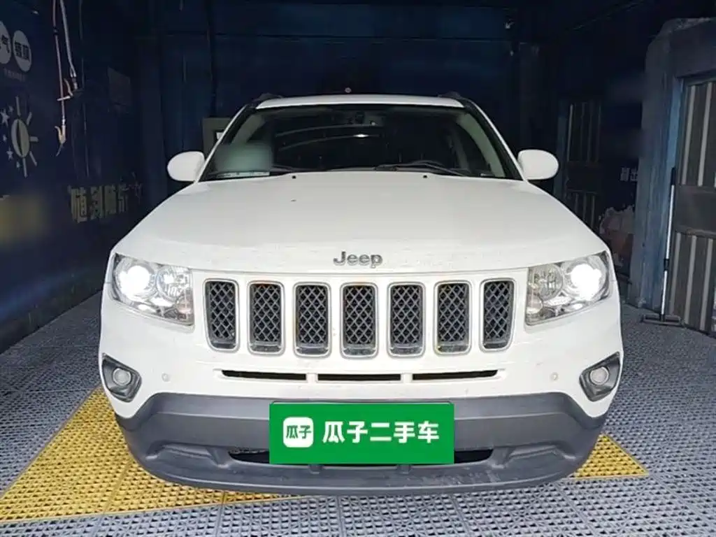 Compass (Import) Facelift 2.4 L 4 WD Comfort