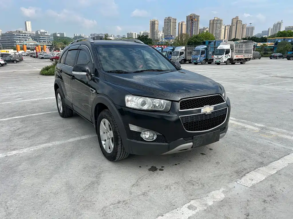 Captiva 2.4 L 4 WD Luxury 5-seat