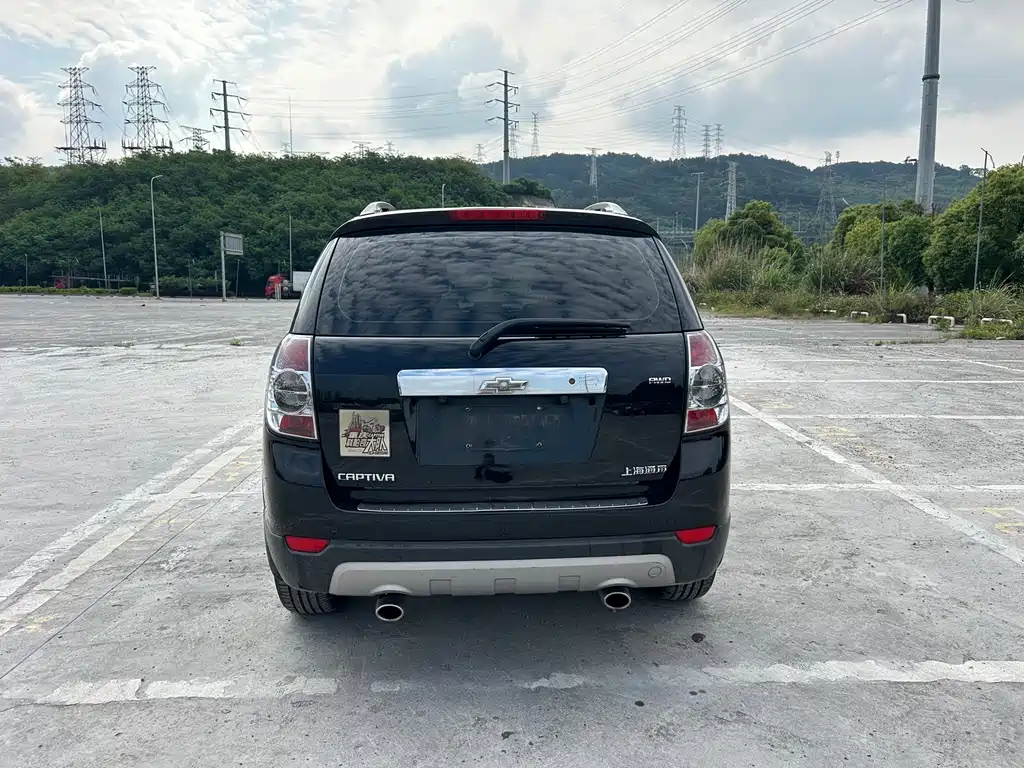 Captiva 2.4 L 4 WD Luxury 5-seat