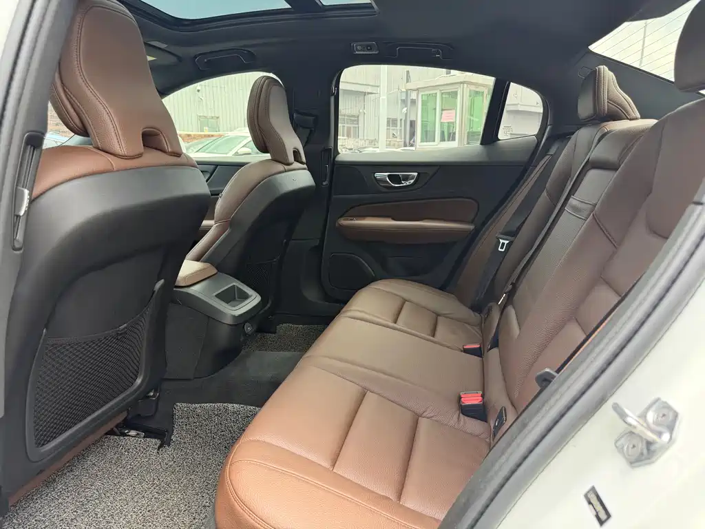 Volvo S60 T4 Smart Vision Luxury