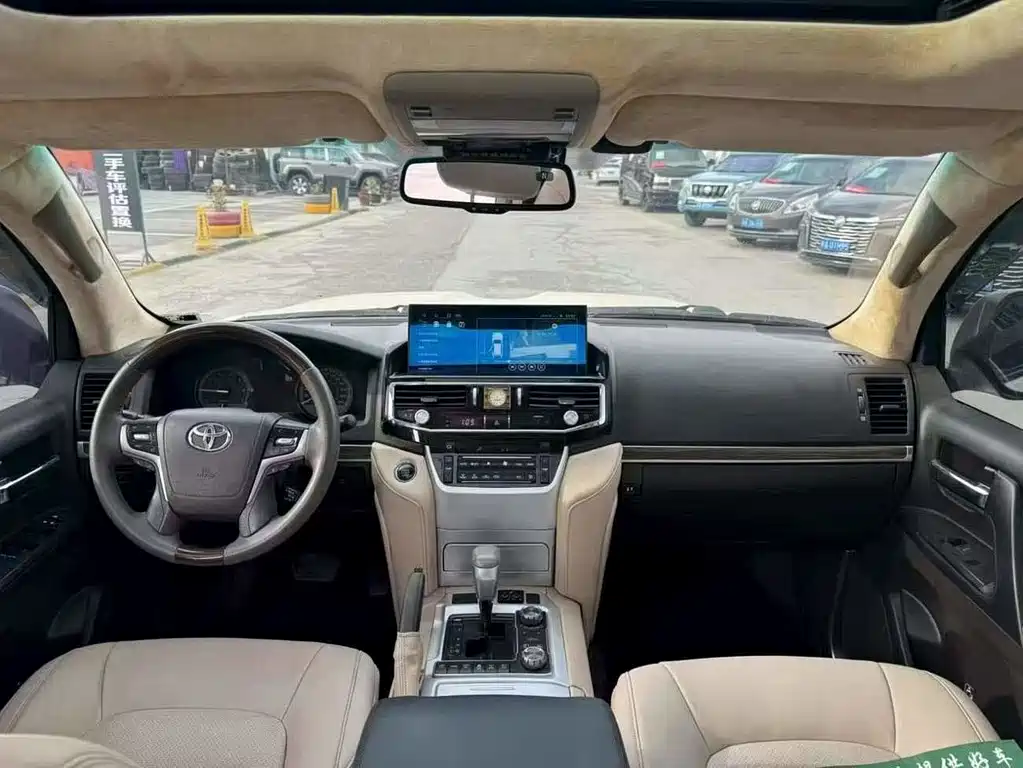 Land Cruiser 4.0 L Auto VX
