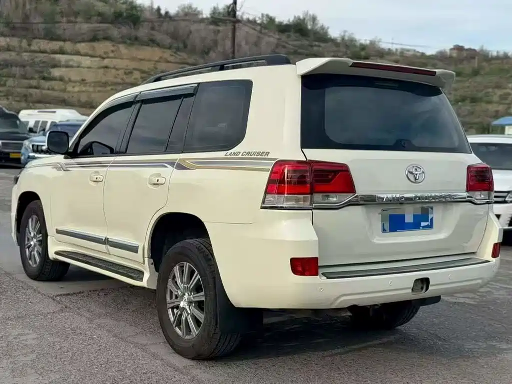 Land Cruiser 4.0 L Auto VX