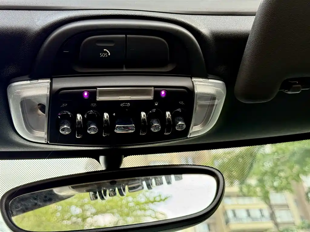 MINI MINI 2019款 1.5 T COOPER CABRIO 经典派