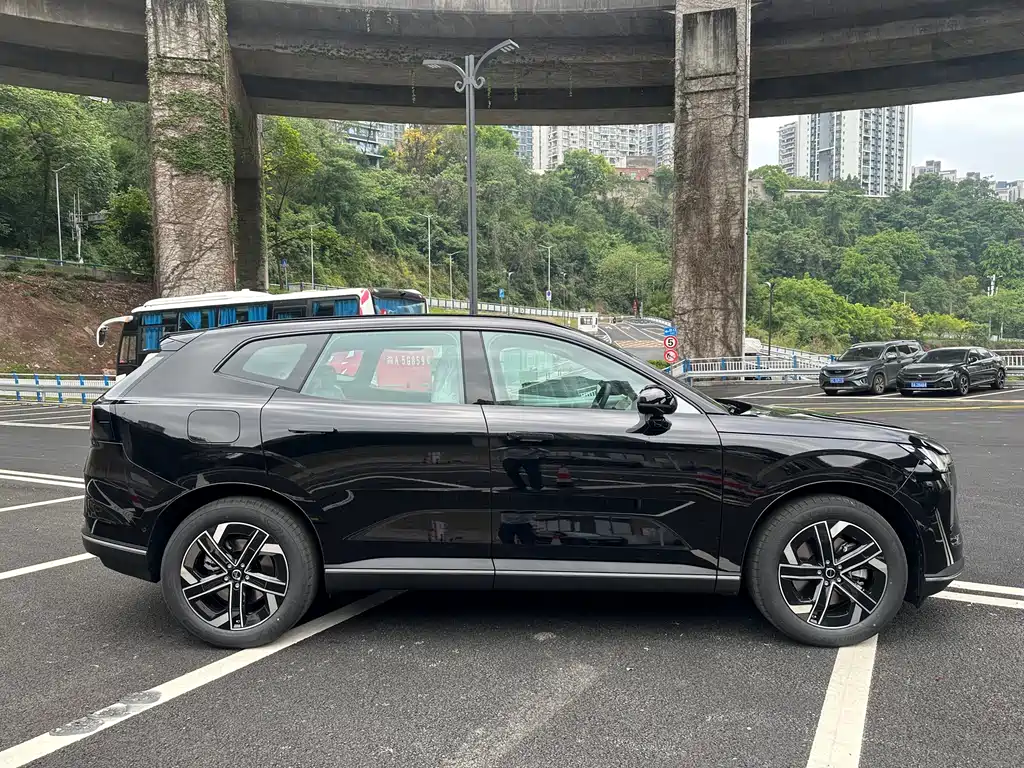 Volvo XC70 PHEV 沃尔沃XC70插电式混动 2026款 两驱长续航Core