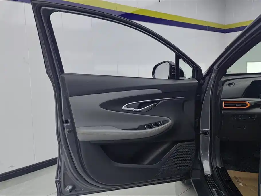 Changan UNI-T 1.5 T Distinguished