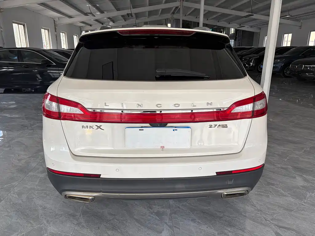 Lincoln MKX 2.7 T 4 WD Honor Shine