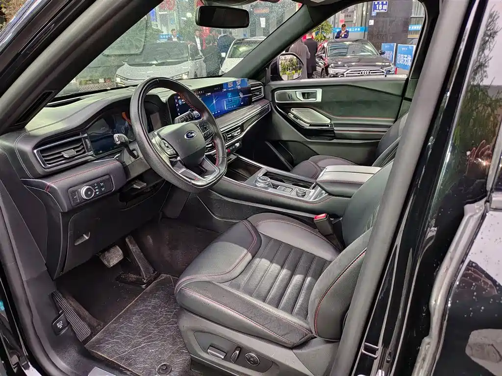 Explorer EcoBoost 285 4 WD ST-LINE 6-seat
