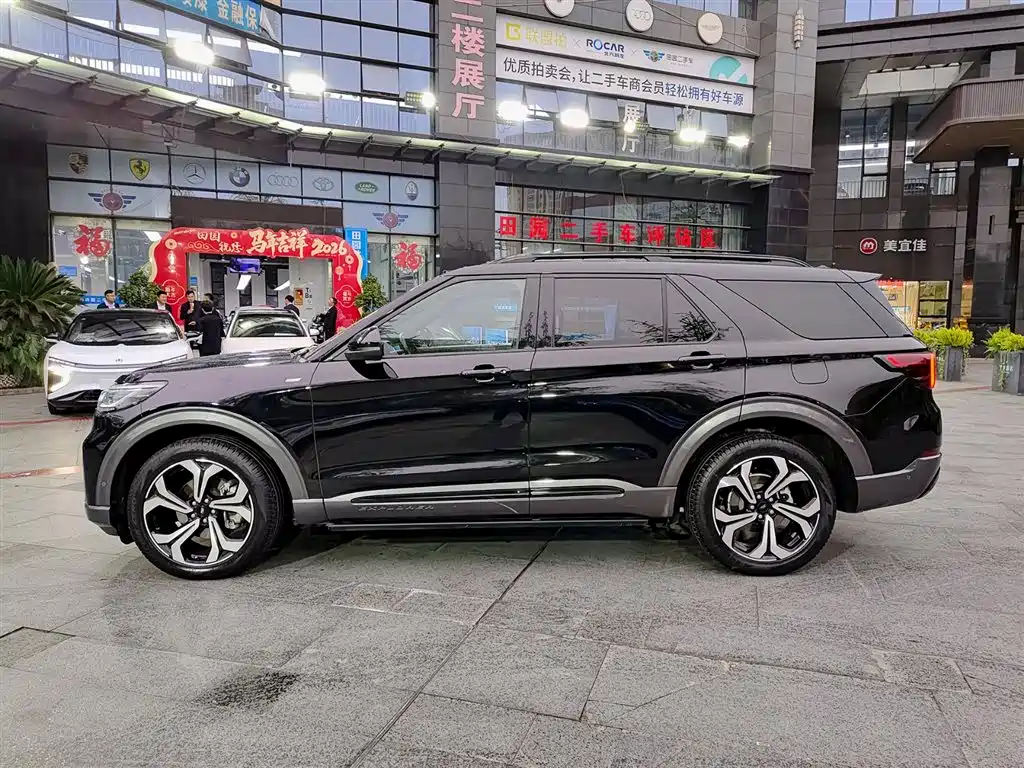 Explorer EcoBoost 285 4 WD ST-LINE 6-seat