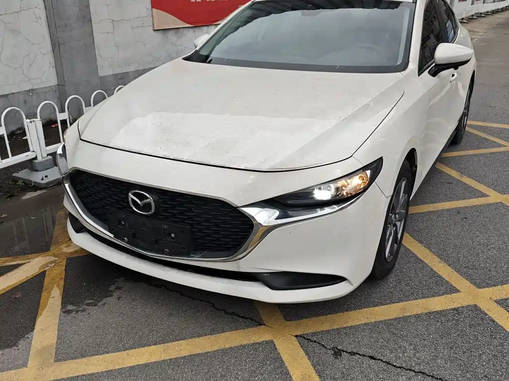 Mazda 3 Axela 1.5 L Auto Quality Beauty