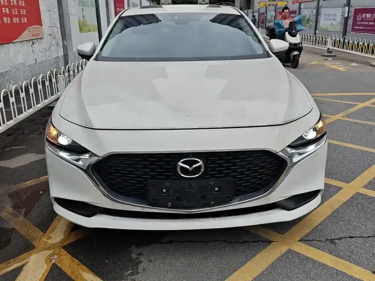 Mazda 3 Axela 1.5 L Auto Quality Beauty
